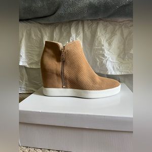 Via spiega platforms